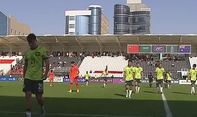 世界杯官方平台-韩媒热议中国队小组第一：巨大奇迹！中国黄金一代确实很可怕