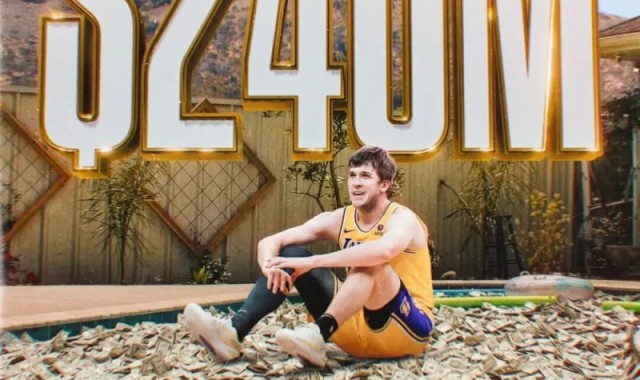 世界杯官方平台-5年2.4亿！里夫斯值顶薪吗？字母哥也要来湖人？